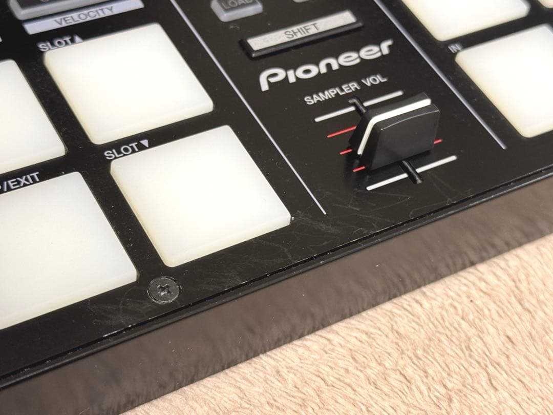 Pioneer DJ DDJ-SP1 コントローラー