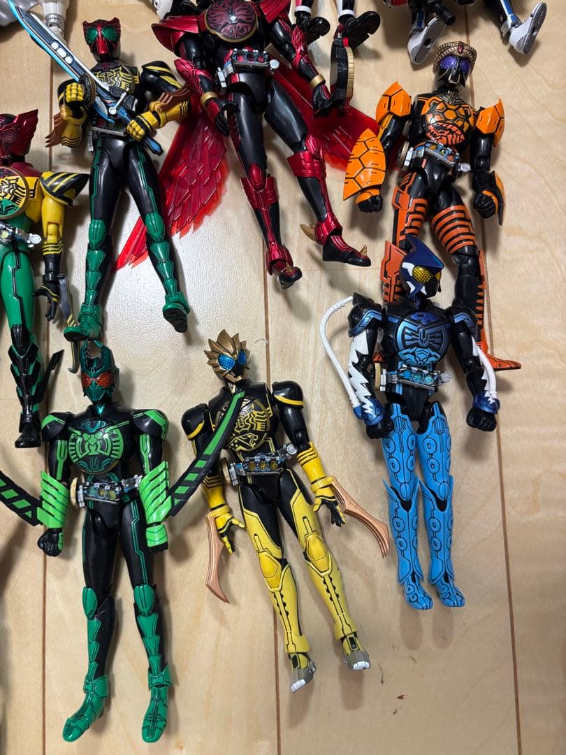 フィギュアーツ　仮面ライダー15体　オーズ 、キバ、新2号等