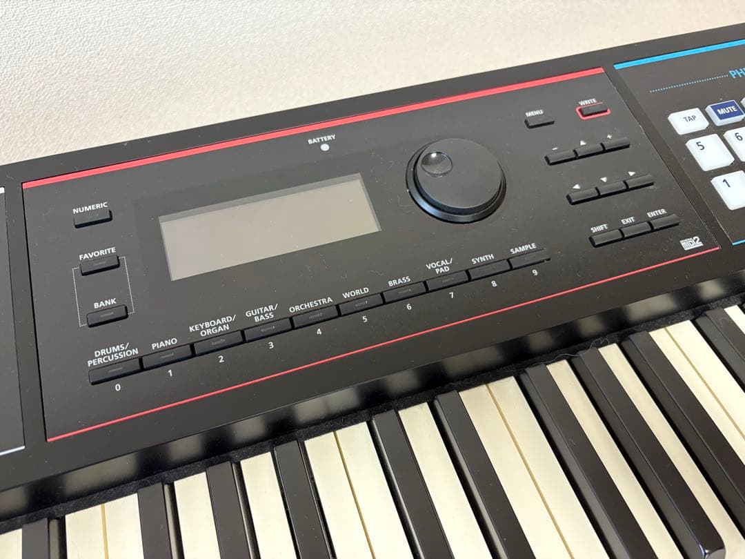 Roland JUNO-DS 88 美品+ULTIMETEスタンド+椅子つき