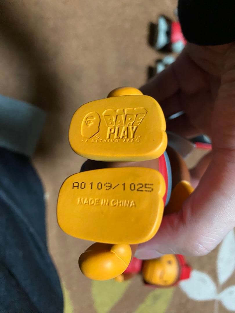 BAPE PLAY ベイビーマイロ フィギュア？