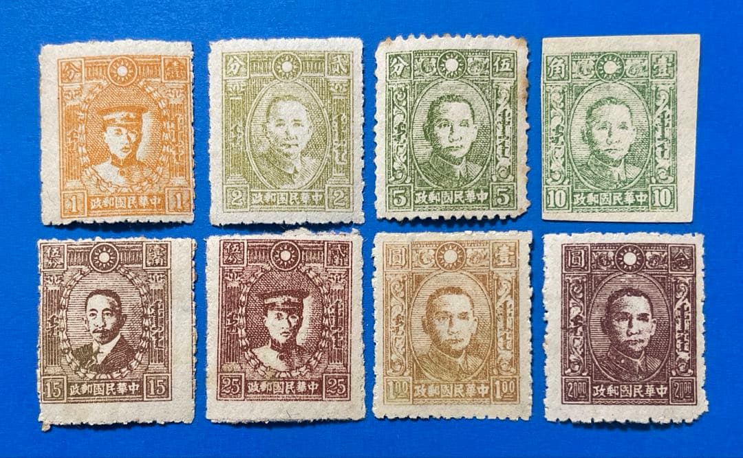 【激レア品！】旧中国（解放区）切手　長春版蒙文（偽蒙原票）（未使用、8枚）