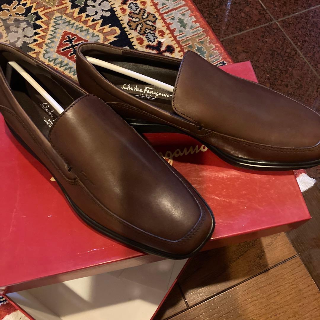 Salvatore Ferragamo ブラウン ドレスシューズ