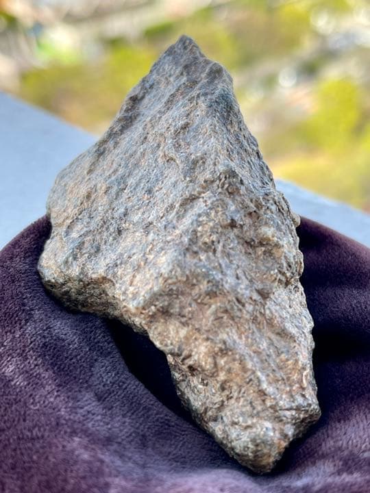 天然石　古代の青翡翠　原石　A111