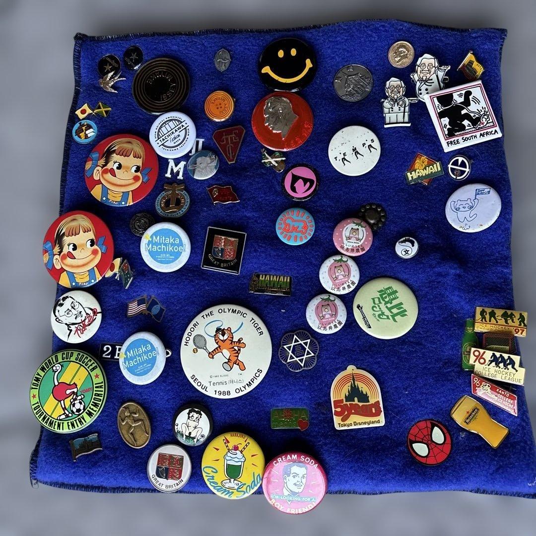 バッジコレクション 多彩なデザイン