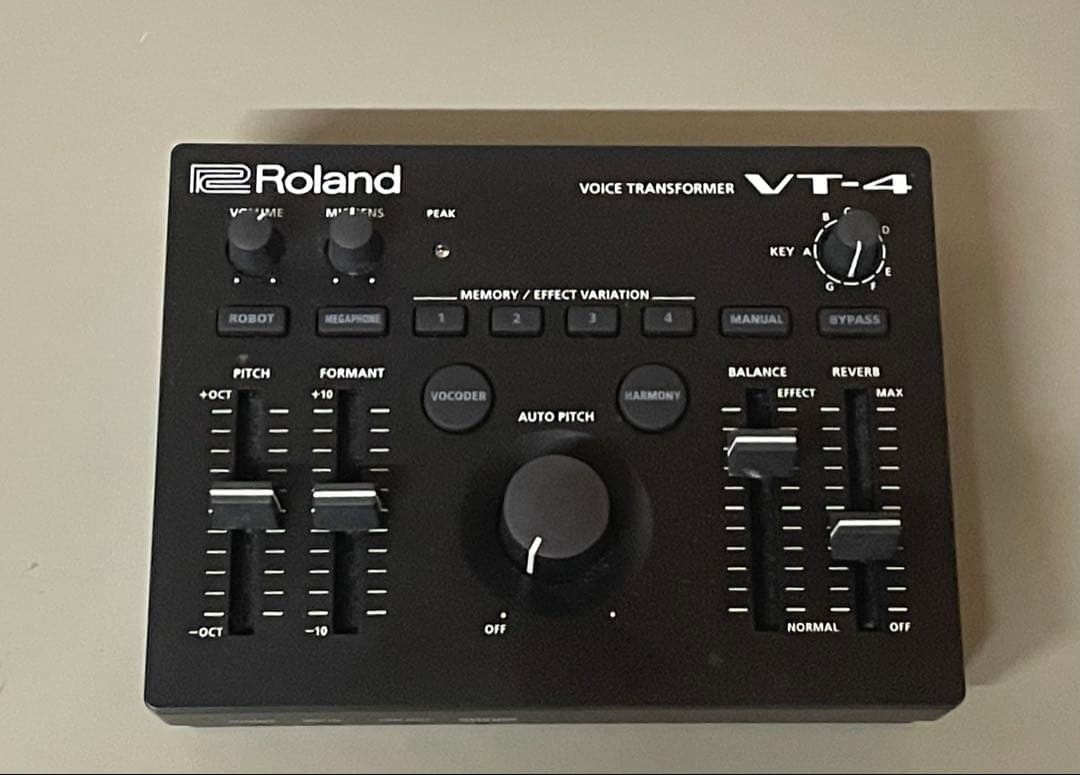 新品同様 Roland VT-4 ボイストランスフォーマー ボイスチェンジャー