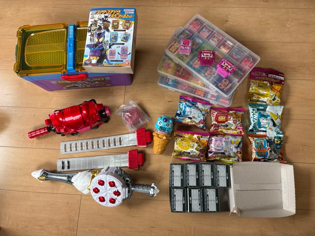 仮面ライダー　ガヴ　変身ベルト　セット