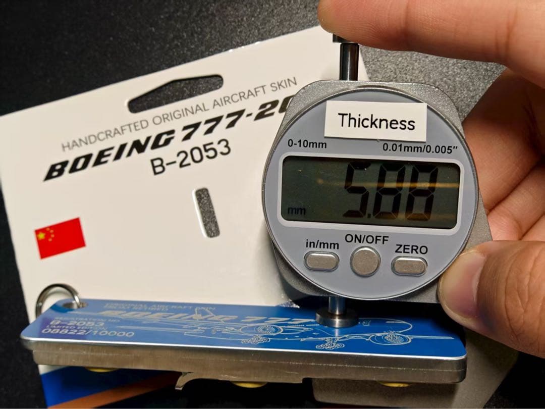 中国南方航空 Airlinertags B777-21B ぶ厚いパーツ