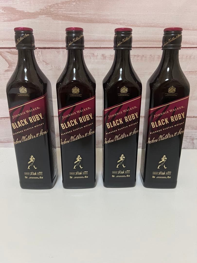 ジョニーウォーカー ブラックルビー 4本セット
