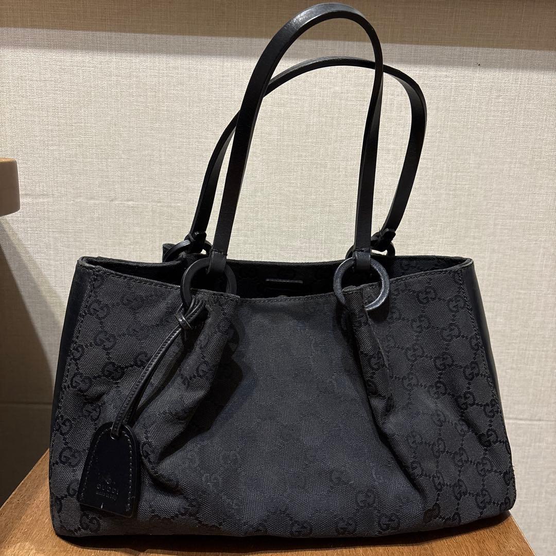 GUCCI ブラックキャンバス ハンドバッグ