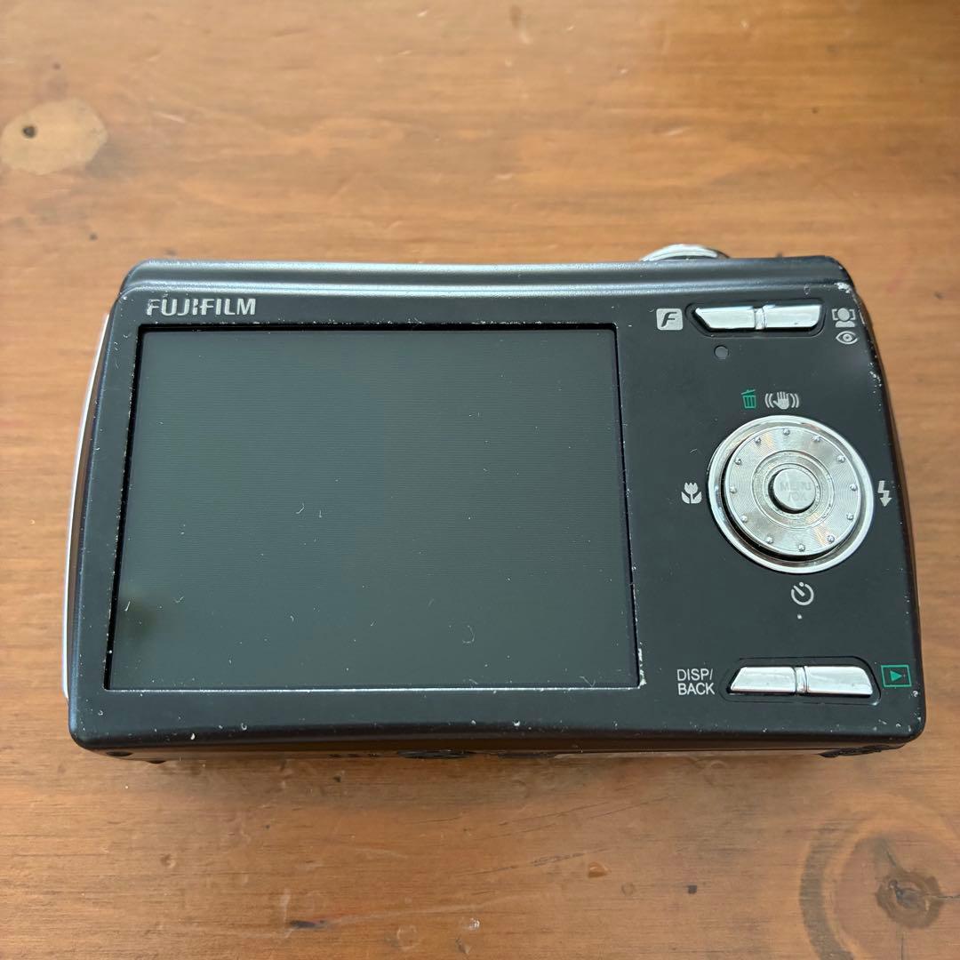 【値下げ】富士フィルム FINEPIX F100FD デジカメ　平成