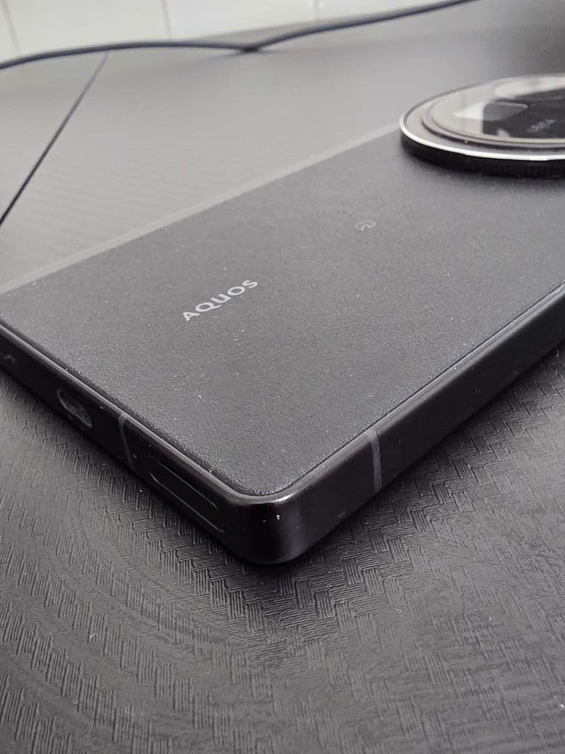 AQUOS スマートフォン ブラック デュアルカメラ美品