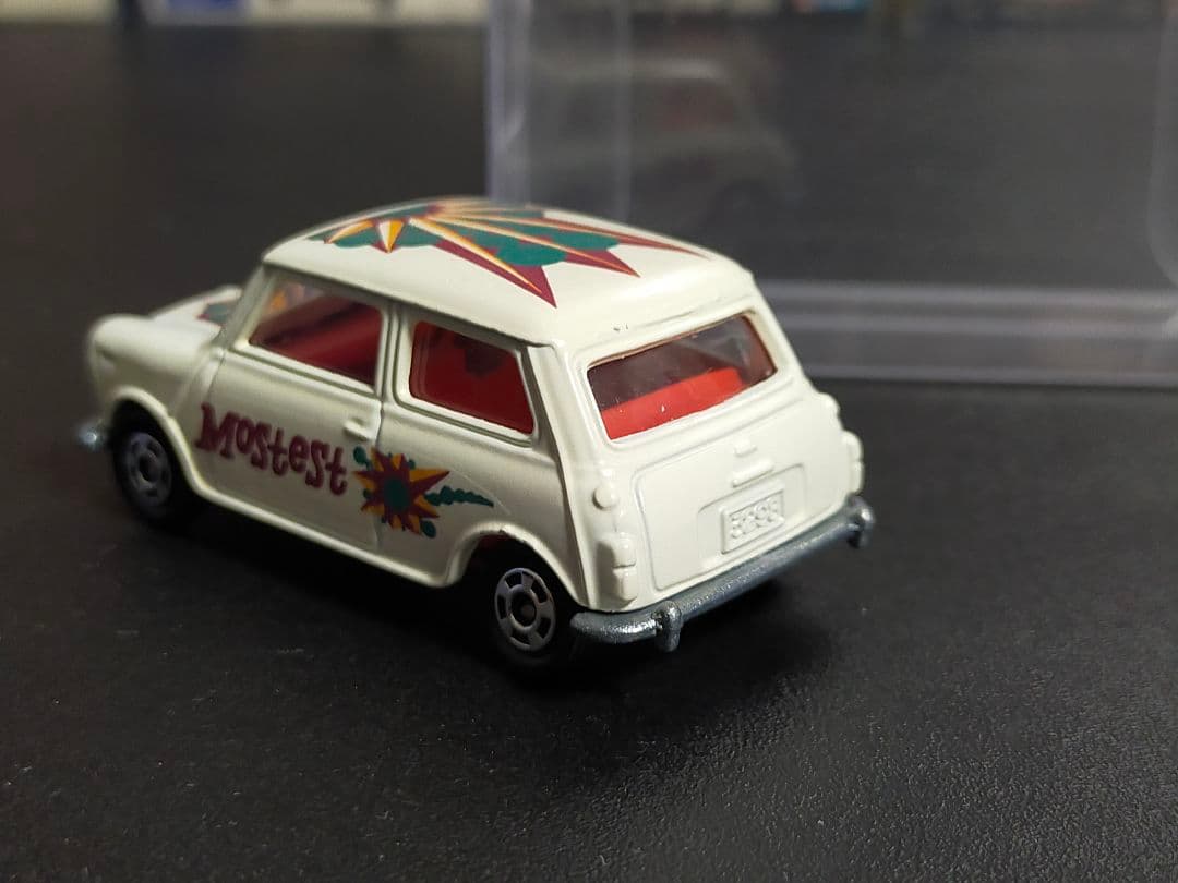 トミカ ミニクーパー トラフィック ポップアート BLMC 日本製 青箱 b