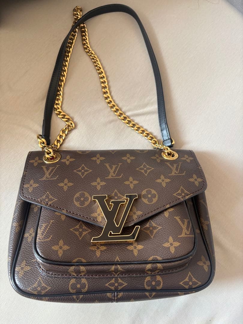 LOUIS VUITTON　モノグラム パッシー チェーンショルダーバッグ