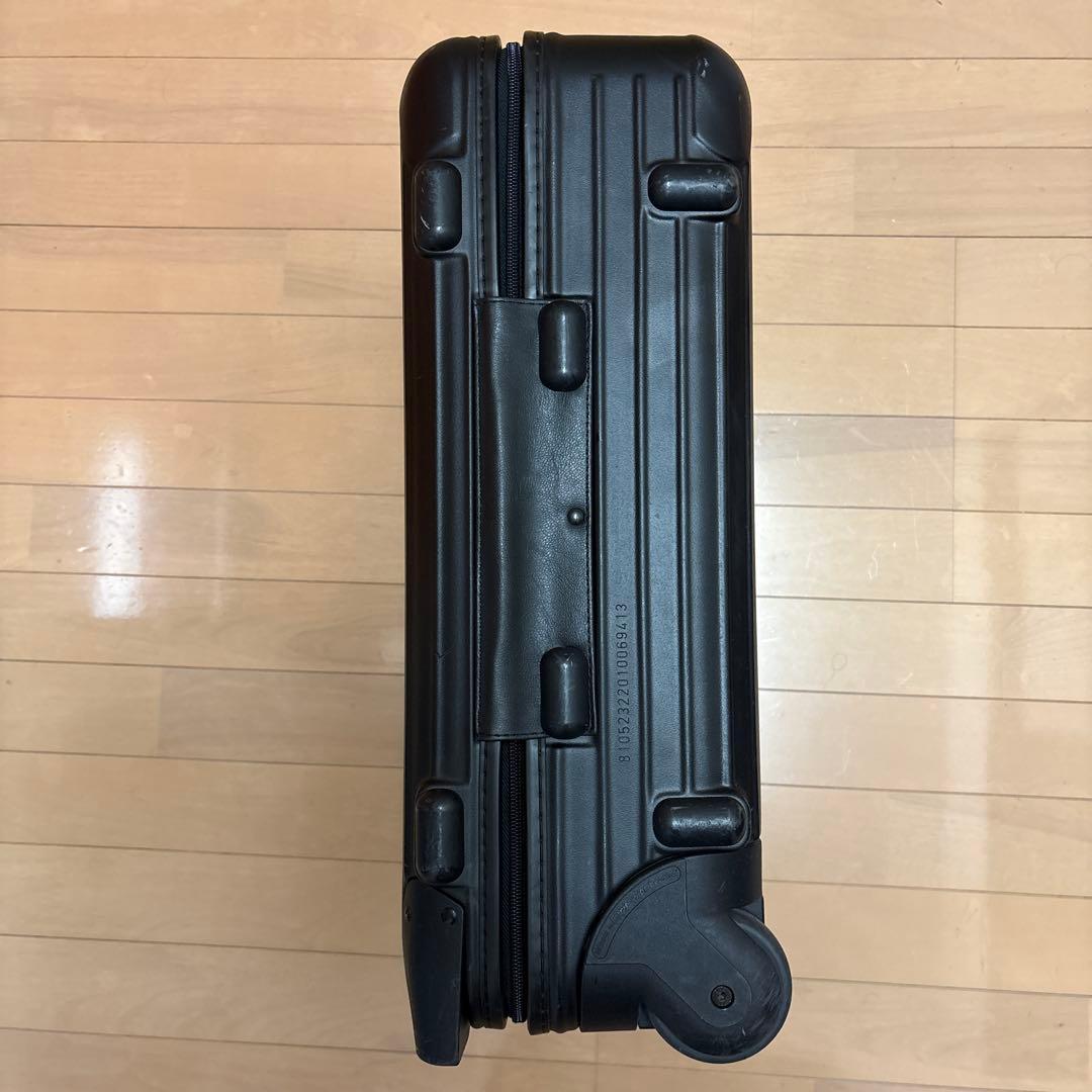 リモワサルサ　2輪　機内持ち込みサイズ