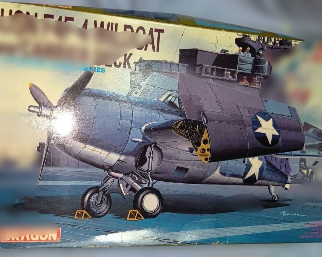 USN f4 F-4 Wildcat W /キャリアデッキ1/72　未組立