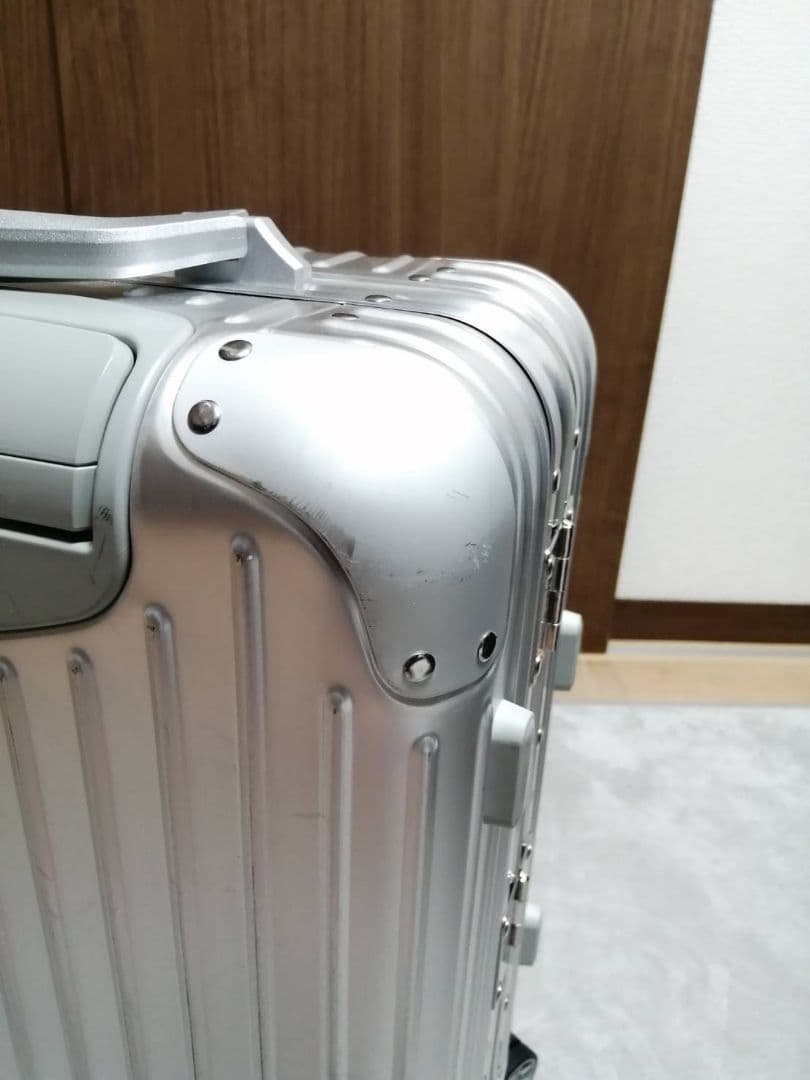 RIMOWA TOPAS 3２Ｌマルチホイール 機内持ち込み可能 廃盤品