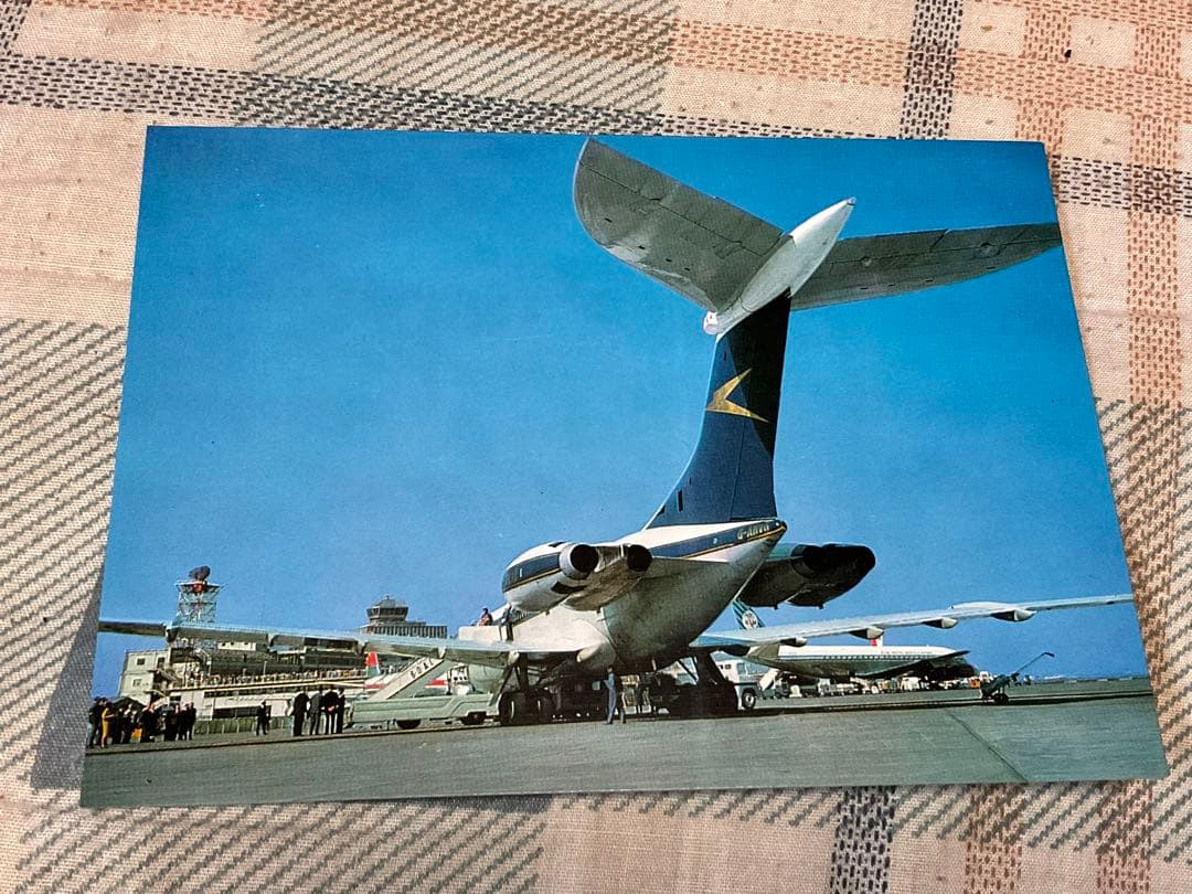 1950年から1960年代と思われる　羽田空港の絵葉書。【昭和ノスタルジー】。