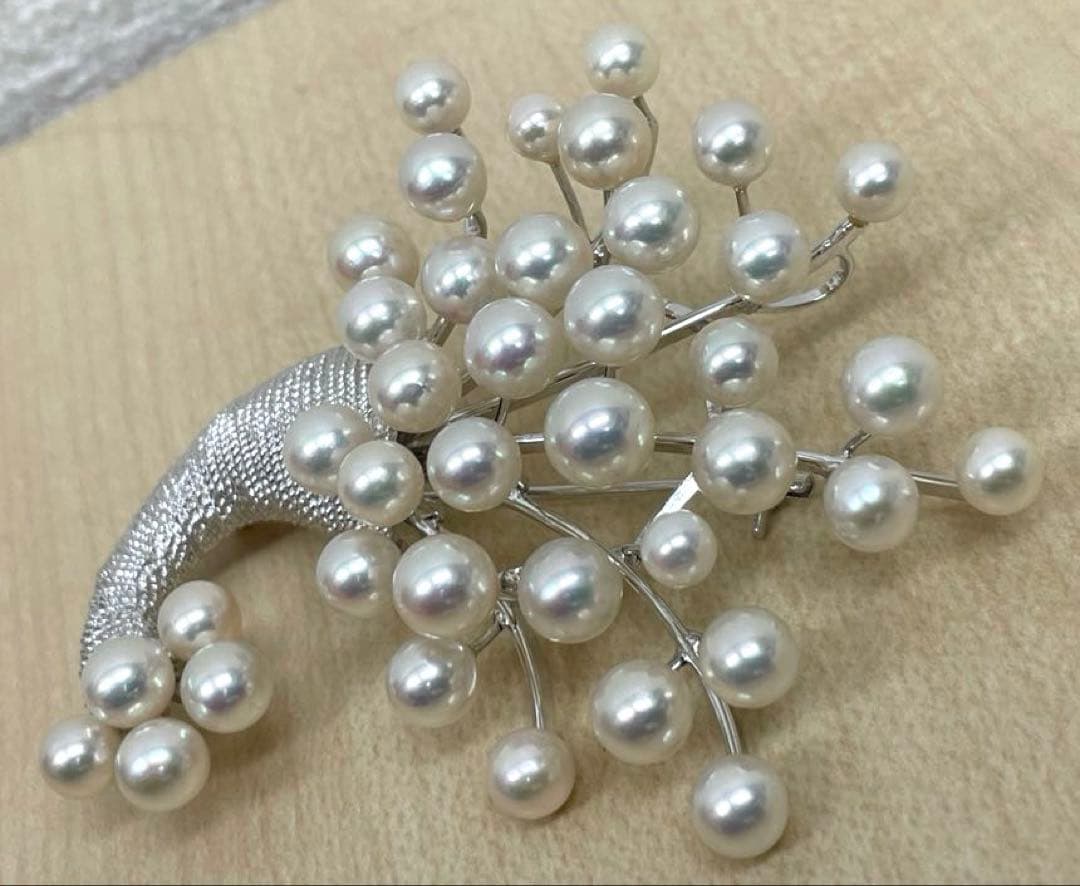⭐️パール ブローチ レディース アクセサリー 冠婚葬祭