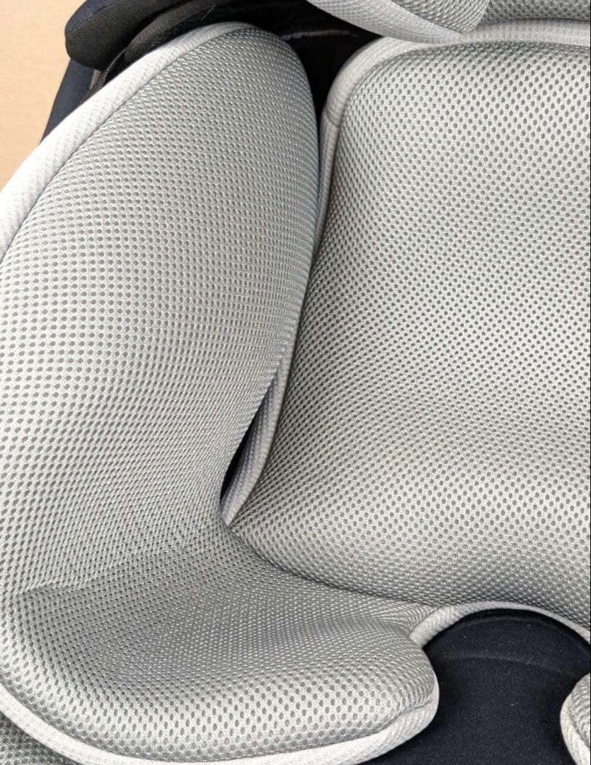 【美品】Combi クルムーヴ アドバンス ISOFIX エッグショック