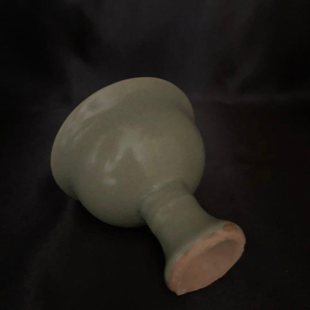 【昇龍洞】龍泉窯貼亀形紋馬上盃（明時代）