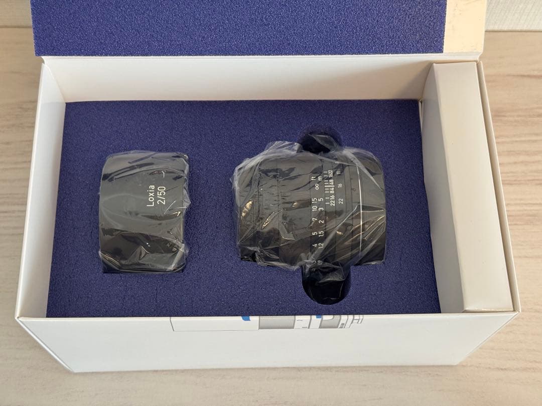 Zeiss Loxia 2/50 E-mount レンズ