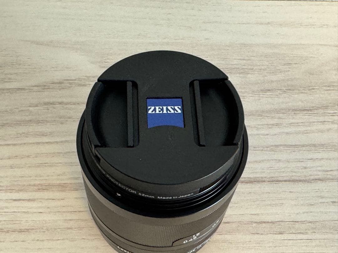 Zeiss Loxia 2/50 E-mount レンズ