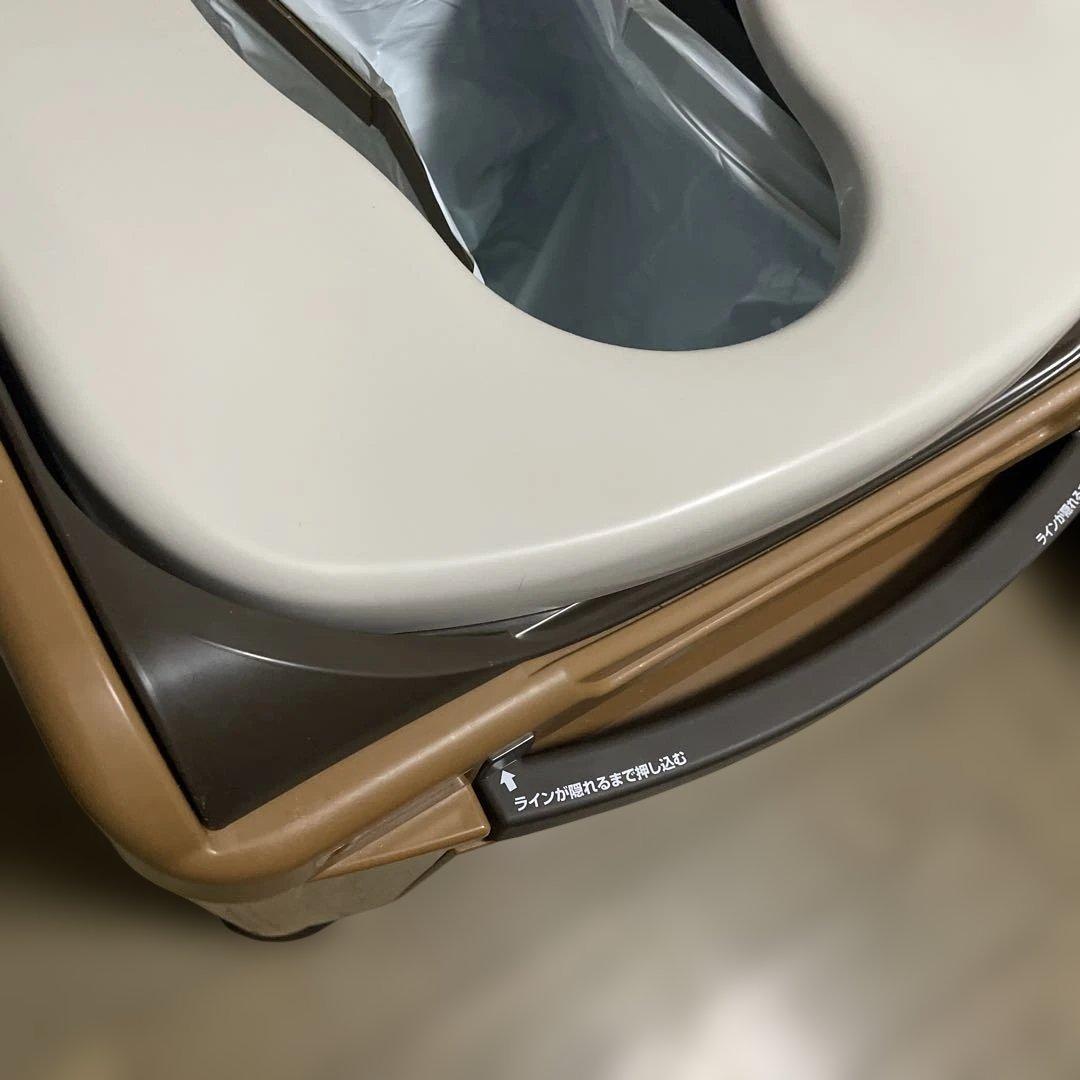 Panasonic ポータブルトイレ ラップ式　￼ラフィーネキューブ