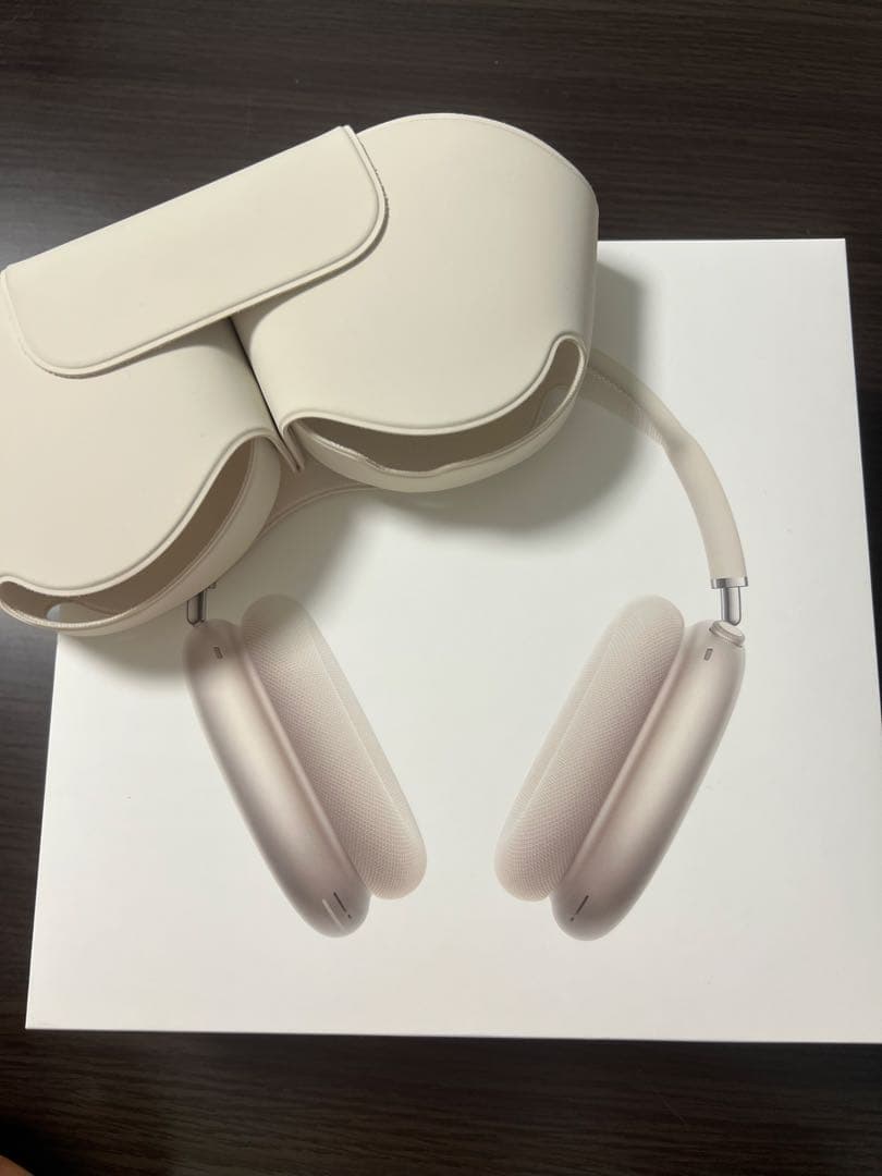 AirPods Max スターライト