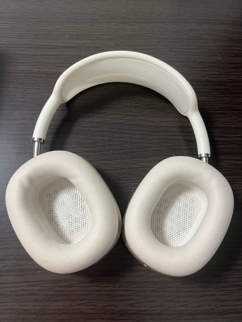 AirPods Max スターライト