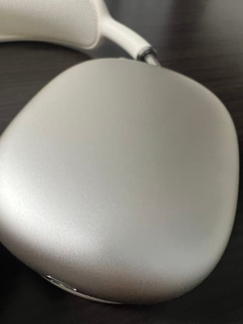 AirPods Max スターライト