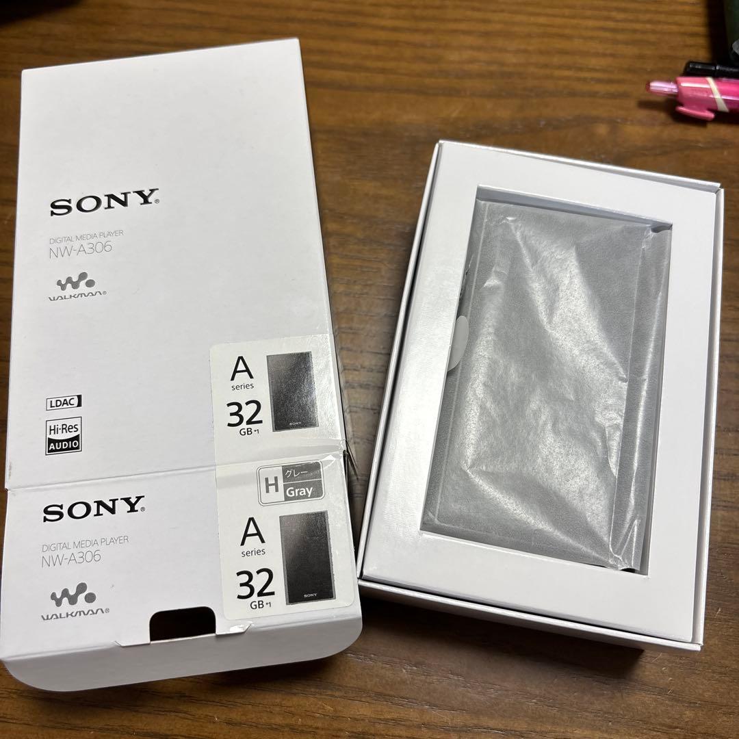 未使用！！SONY NW-A30シリーズ デジタルオーディオプレーヤー　グレー