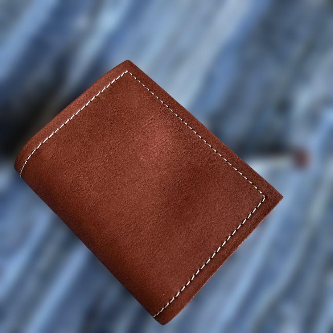 新品Dakota ブラウン 二つ折り牛革財布お勧め