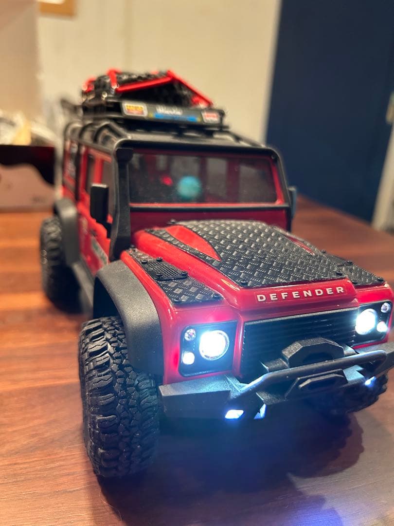 TRX4M Land Rover Defender レッド