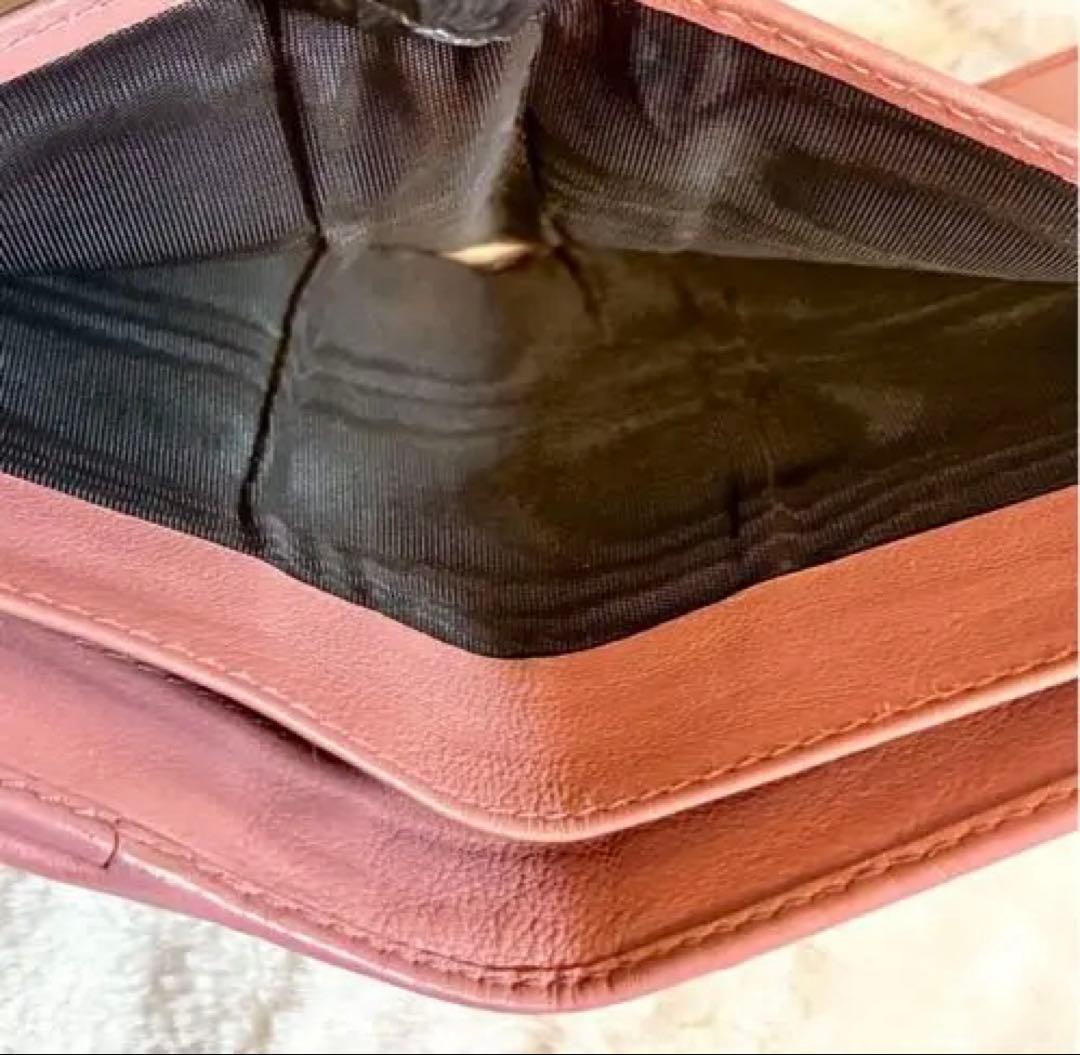 ✨GUCCIピンクレザー 二つ折り財布 ハート金具付き✨
