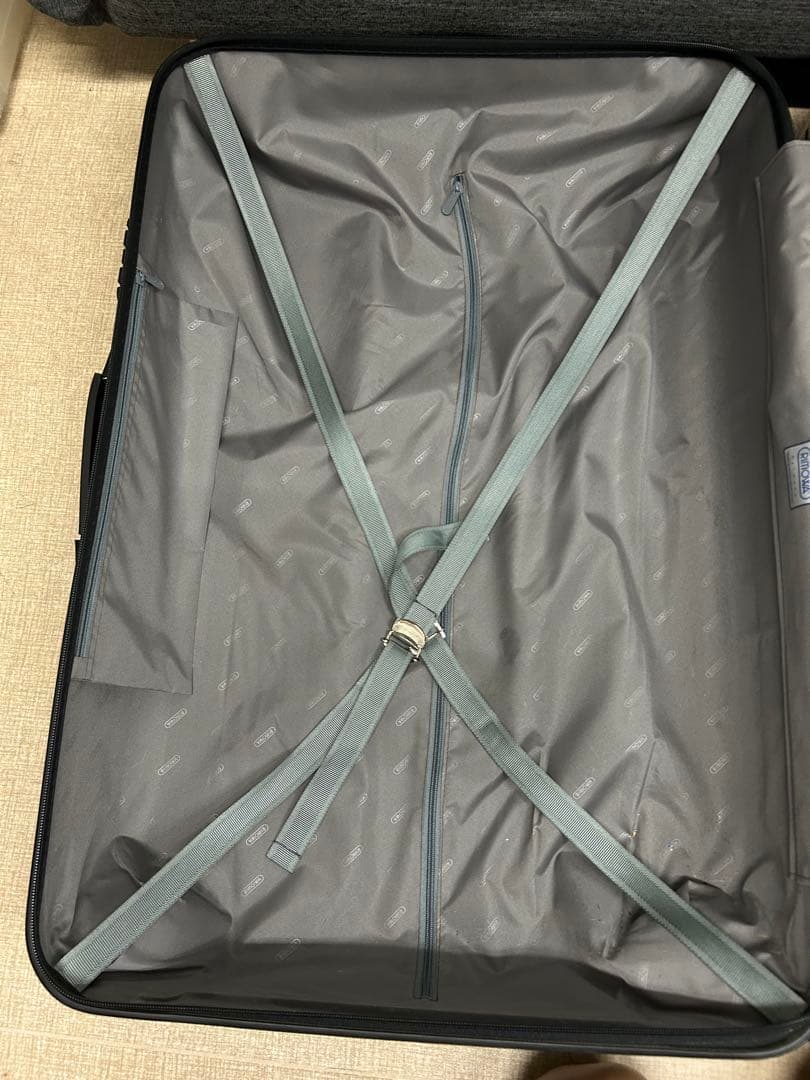 RIMOWA サルサ　ブラック　4輪