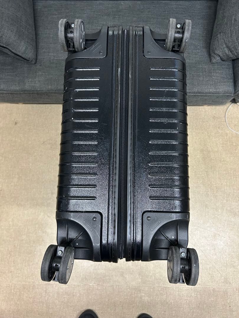RIMOWA サルサ　ブラック　4輪