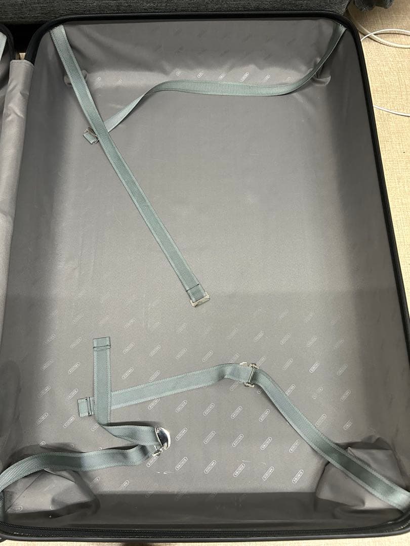 RIMOWA サルサ　ブラック　4輪