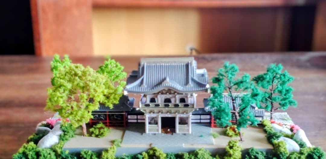 日光東照宮陽明門ケース付きジオラマ模型