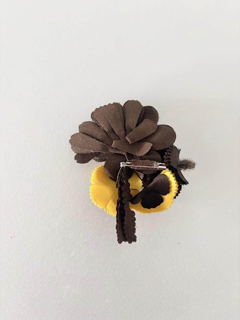 【美品】mina perhonen　joy　ブローチ　定価1.1万