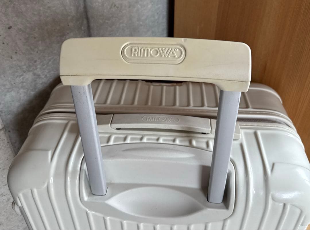 リモワ　サルサ　ユナイテッドアローズ別注　エクリュ　63L 4輪　美品