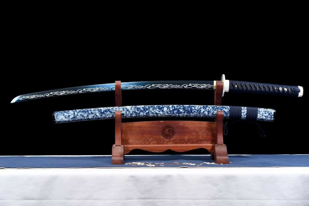 【冷炎武士刀】古兵器 刀装具 日本刀　模造刀 居合刀 武士道 鑑賞用 美術刀