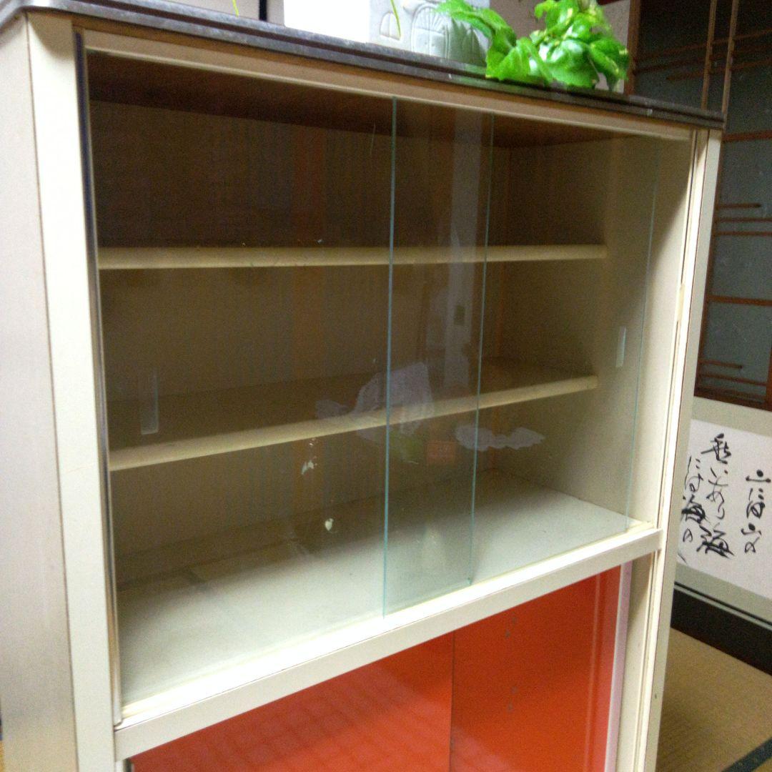 【昭和レトロ】ゴールデンウィークバーゲン　ミニ整理棚　ミニ食器棚　クリーム色