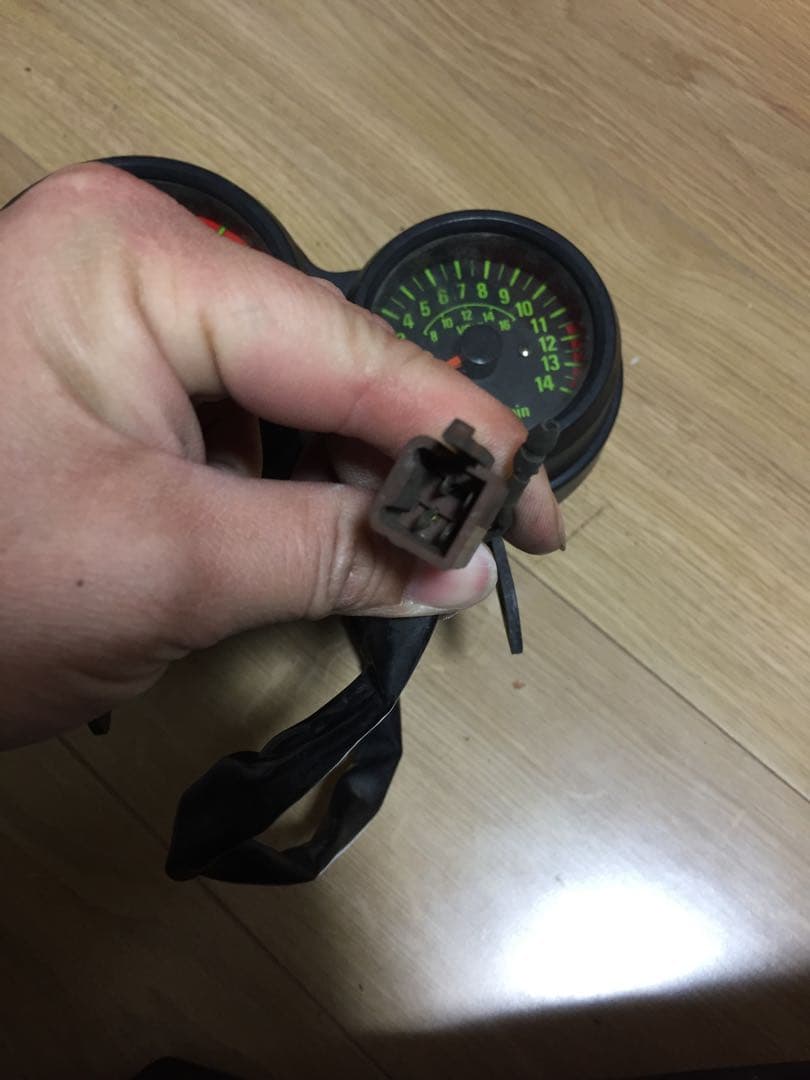 カワサキ　GPZ400F 550F ゼファー400 純正メーター　当時物　旧車