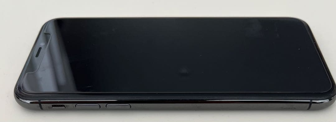 iPhone XS 250GB スペースグレー