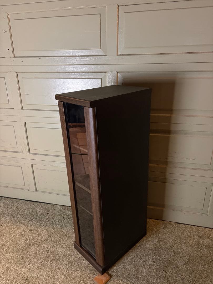 【ビーチソルベ】ダークブラウン木製キャビネット ガラス扉付き