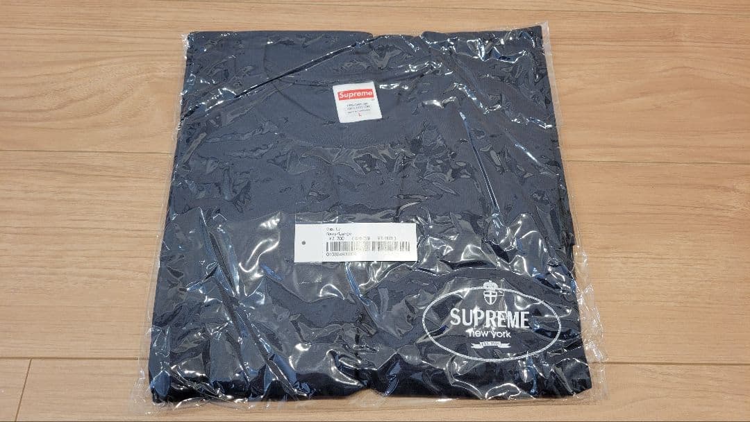 Supreme Crest Tee \"Navy\" プラダ
