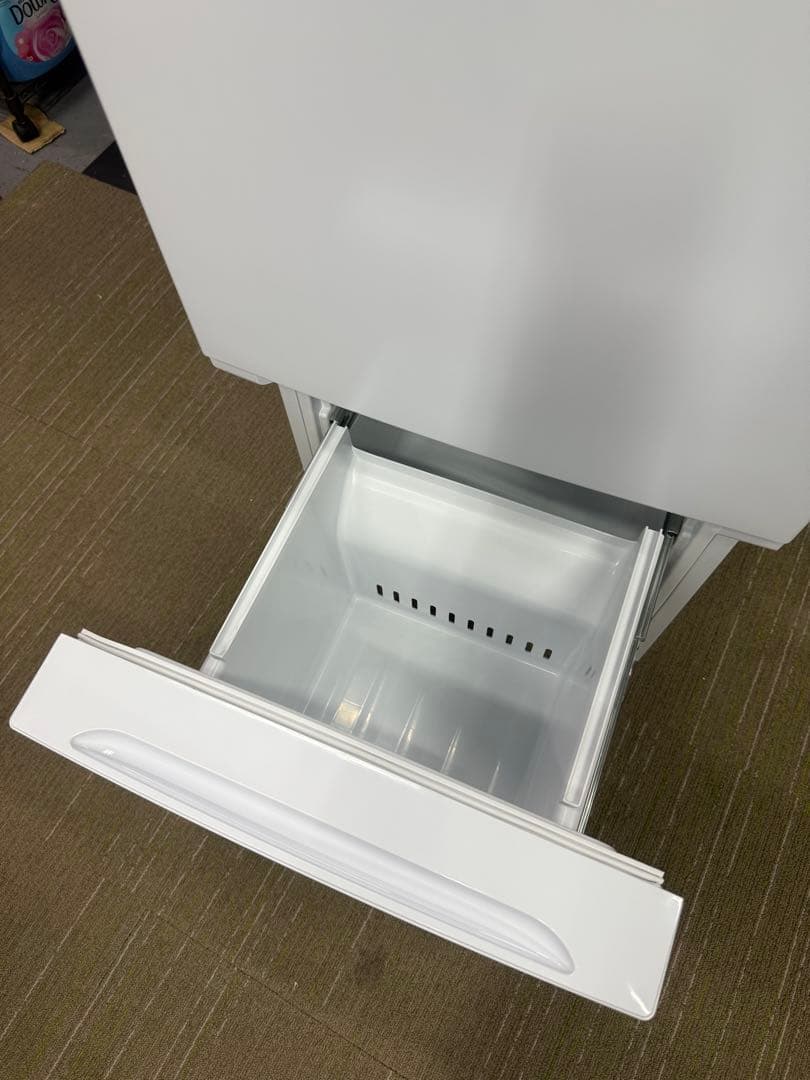 【超美品】ヤマダ　REFAGE 156L 冷凍冷蔵庫　YRZ-F15LW