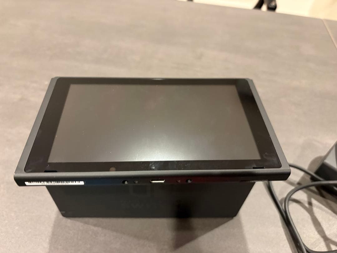 Nintendo Switch 本体　Joy-Conグリーンピンク付き