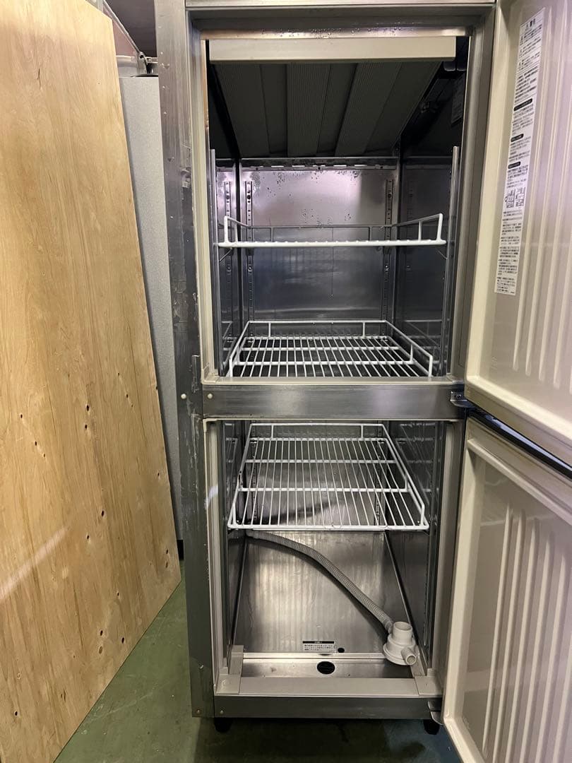 2013年 ホシザキ縦型恒温高湿庫