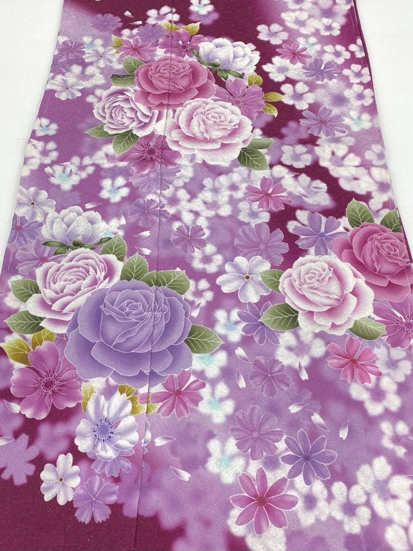 振袖 仮絵羽 京友禅 銀通し 紋意匠 薔薇 正絹 未仕立て品 八掛付き